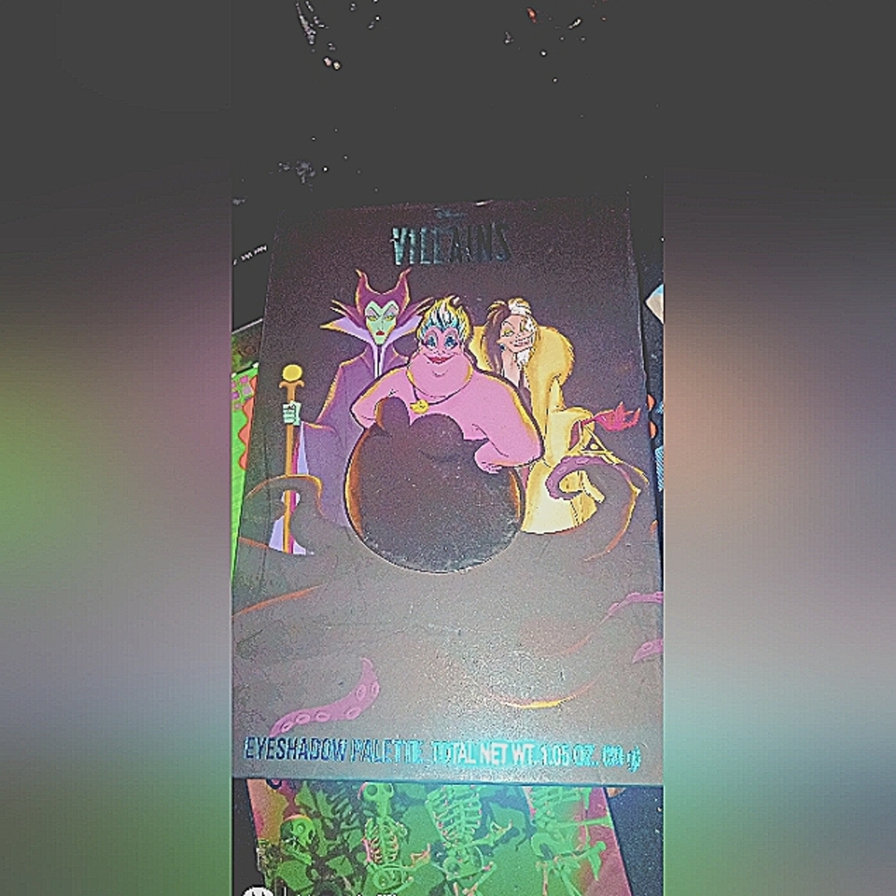 VIllians eyeshadow